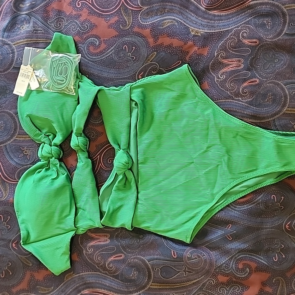 New with Tags Aerie Cheeky Cut Out One Piece Swim Green